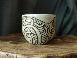 Kubek z serii Wariacje ceramiczny ręcznie lepiony i zdobiony - 2
